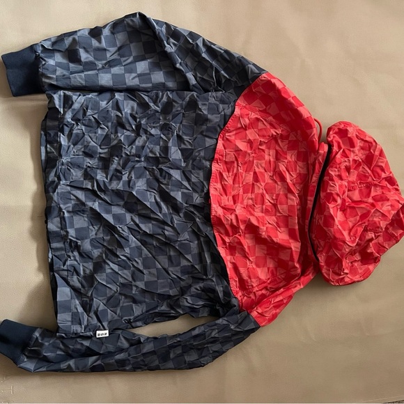 Nike Windrunner Jacket Checkered Red And Black NSW Size small - Picture 11 of 12